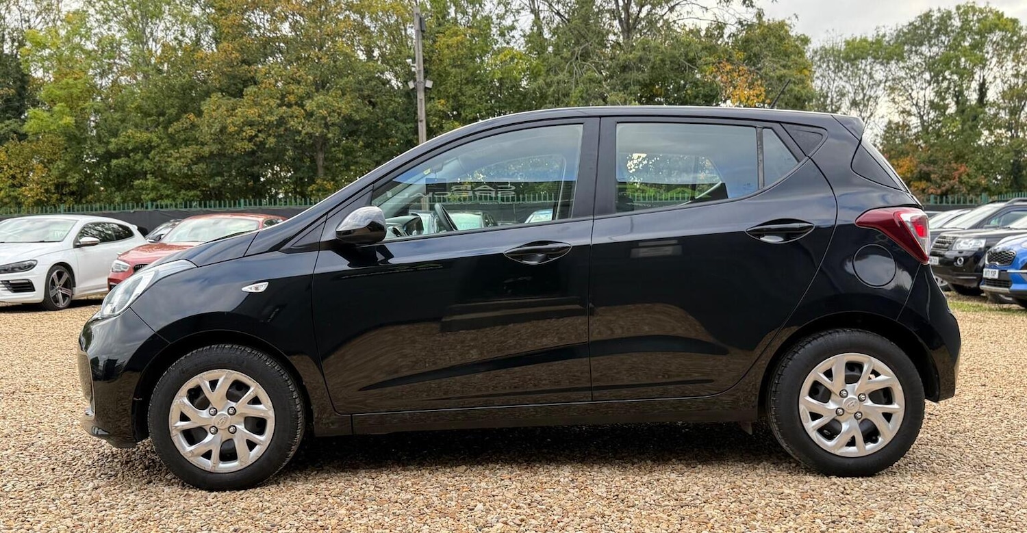 Used Hyundai i10 2017 for sale - 77464545: Photo 8