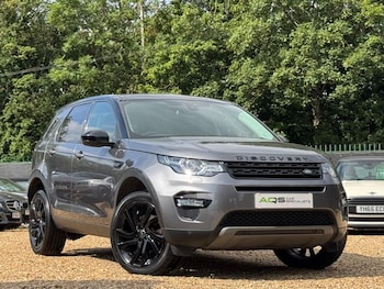 Used Land Rover Discovery Sport 2018 for sale - 79111632: Photo