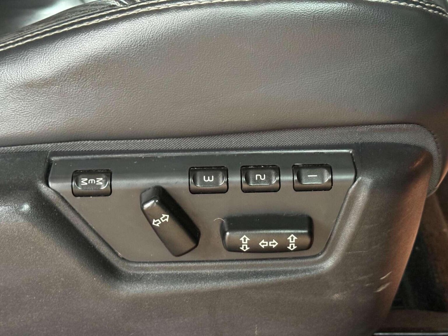 Used Volvo XC90 2013 for sale - 77603334: Photo 45