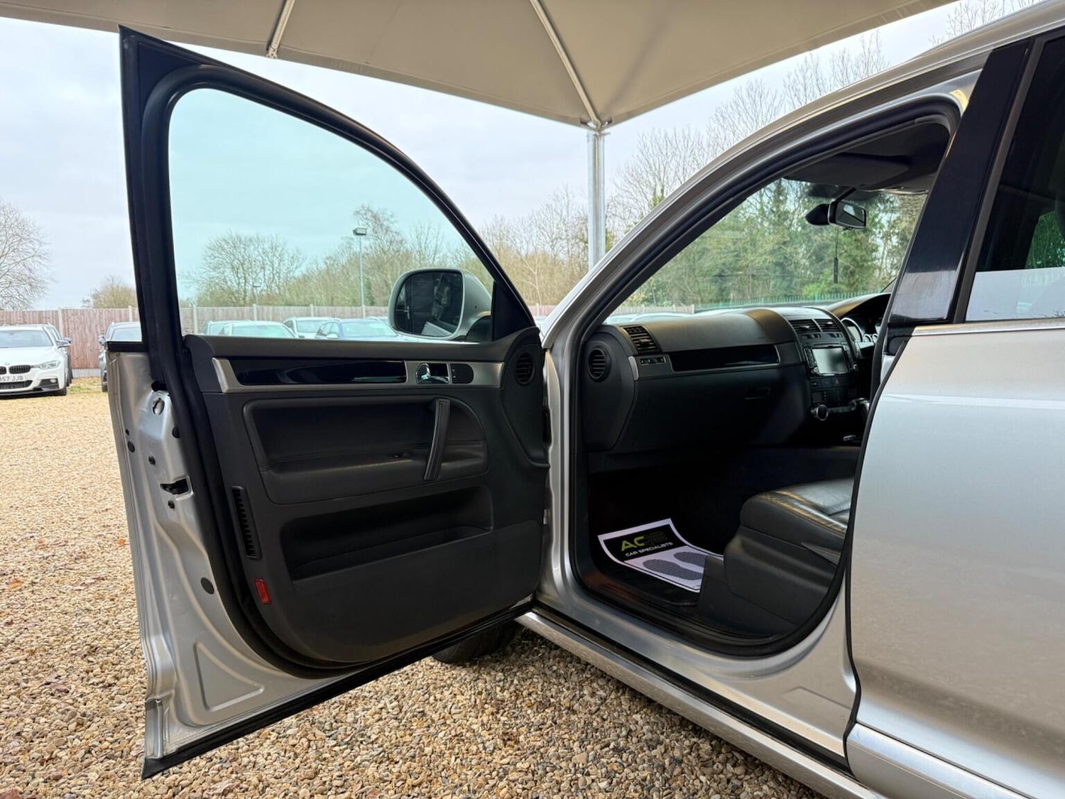 Used Volkswagen Touareg 2009 for sale - 77391945: Photo 32