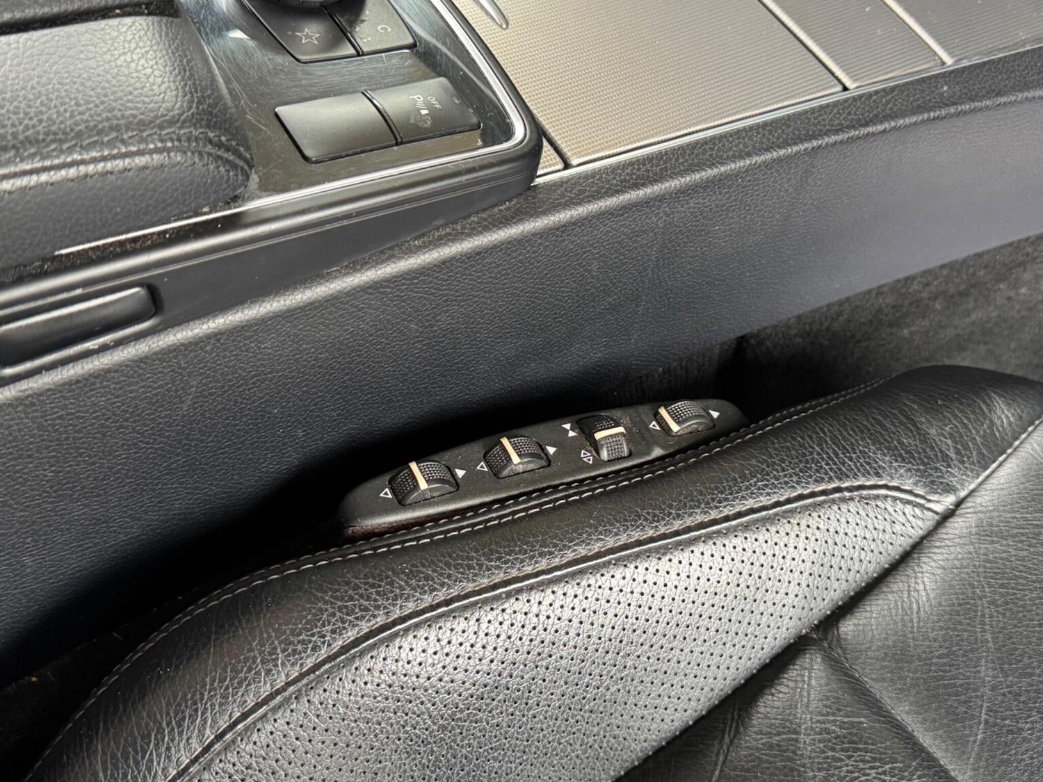 Used Mercedes-Benz E Class 2014 for sale - 77385261: Photo 34