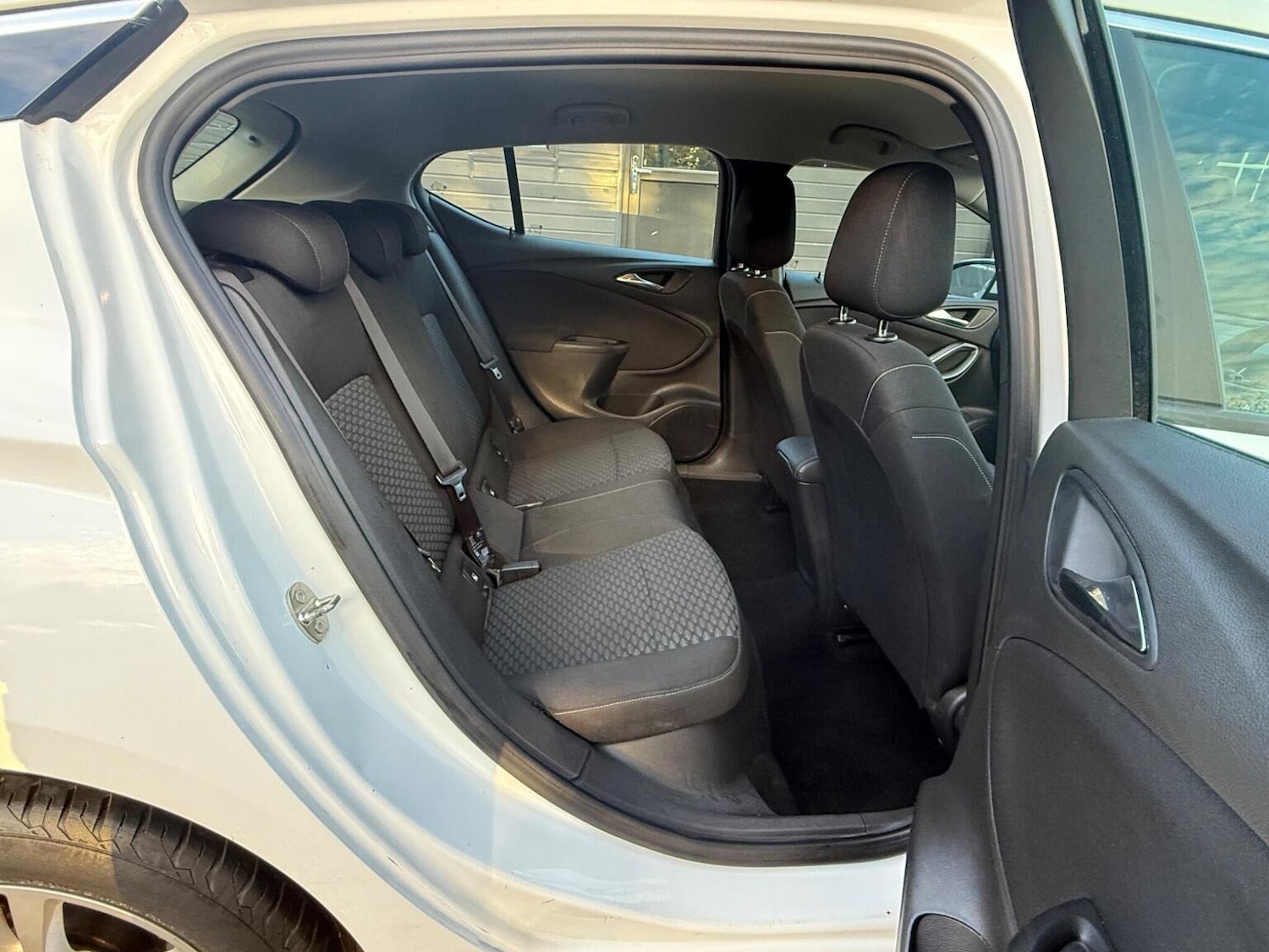 Used Vauxhall Astra 2016 for sale - 76536759: Photo 25