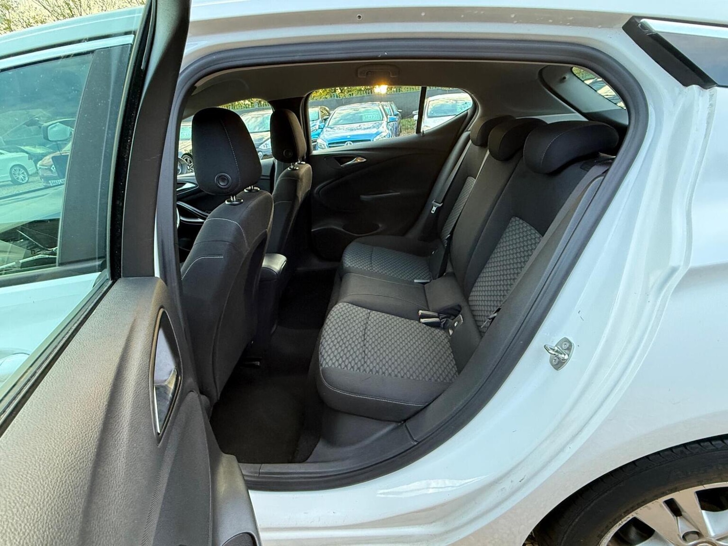 Used Vauxhall Astra 2016 for sale - 76536759: Photo 31