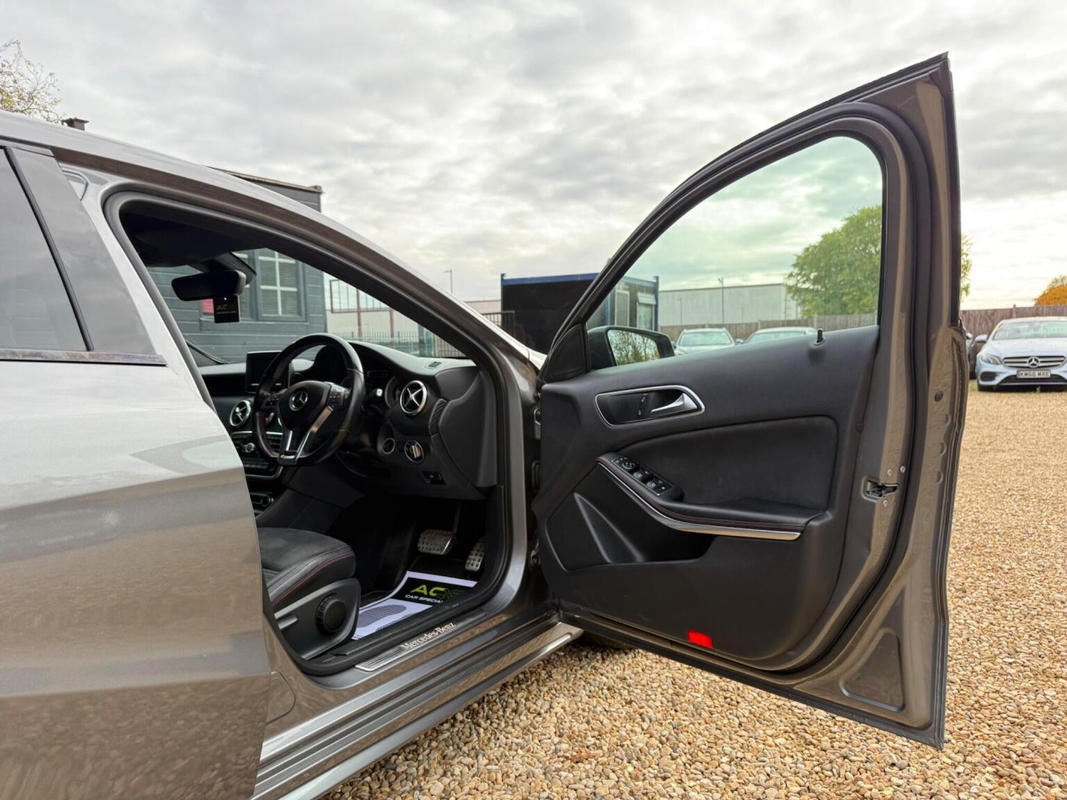 Used Mercedes-Benz A-Class 2013 for sale - 76363038: Photo 20