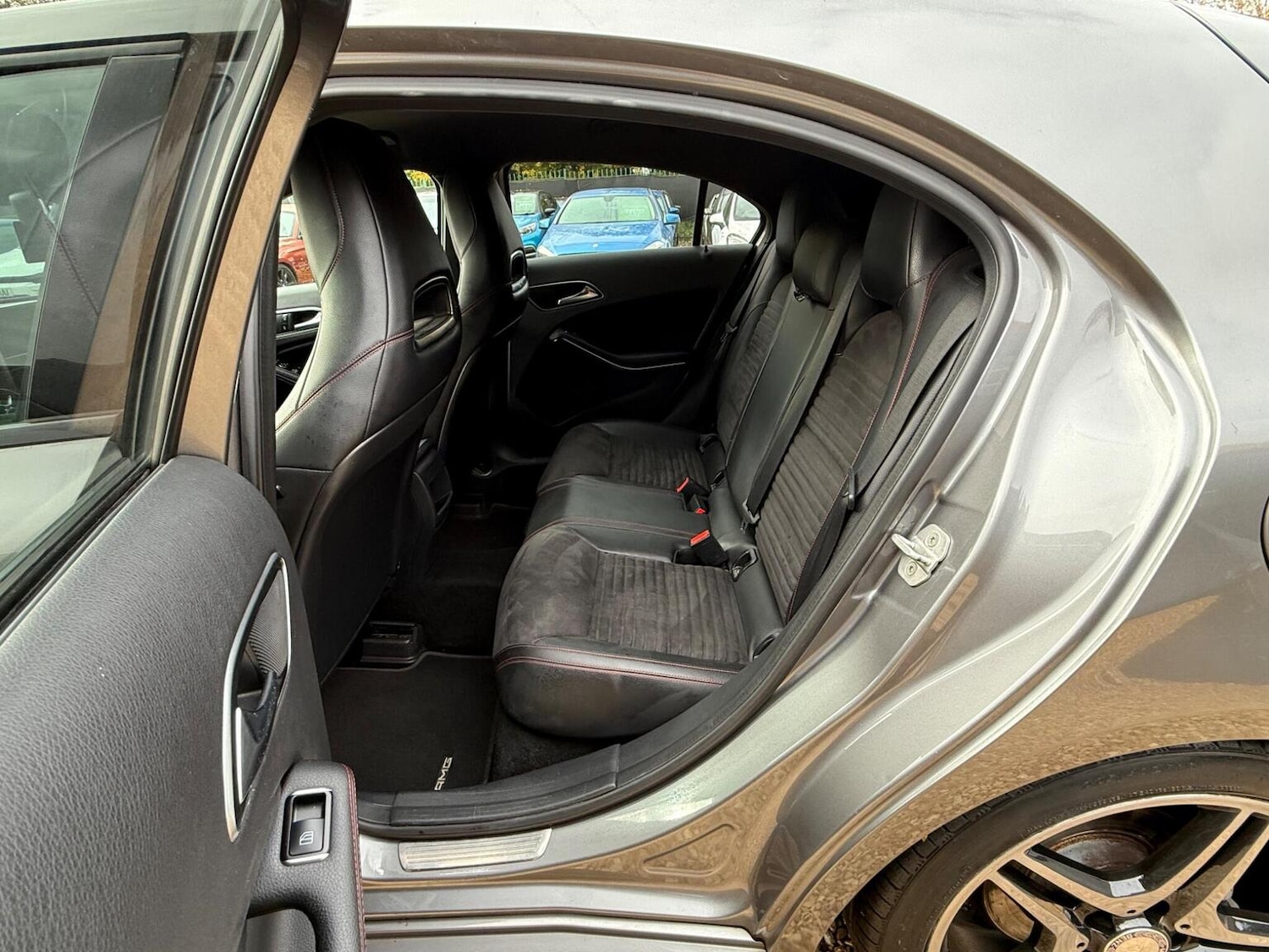 Used Mercedes-Benz A-Class 2013 for sale - 76363038: Photo 32