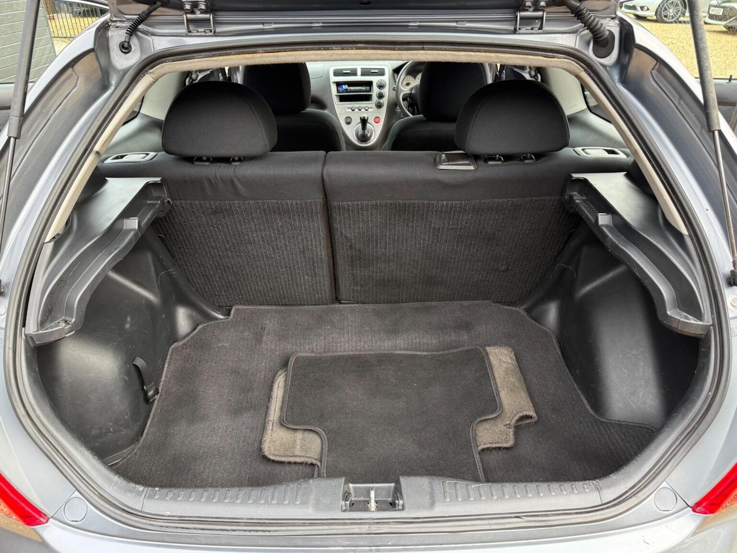 Used Honda Civic 2005 for sale - 76174029: Photo 25