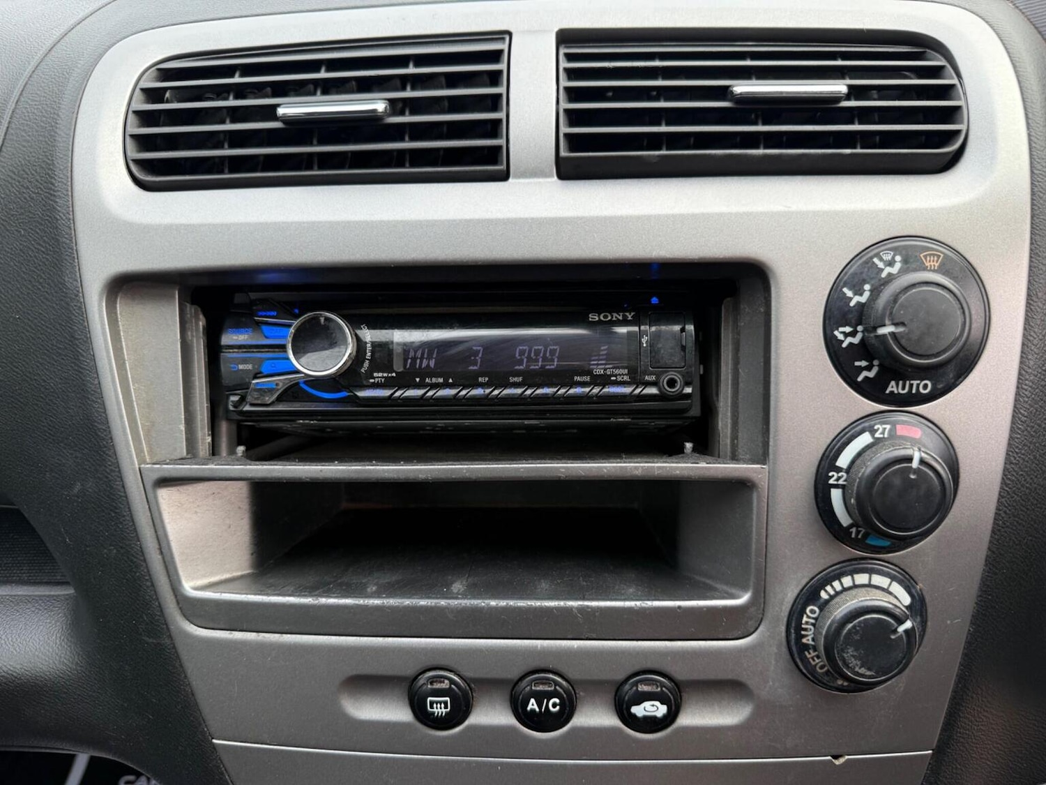 Used Honda Civic 2005 for sale - 76174029: Photo 34
