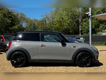 Used MINI Hatch 2017 for sale - 78469481: Photo