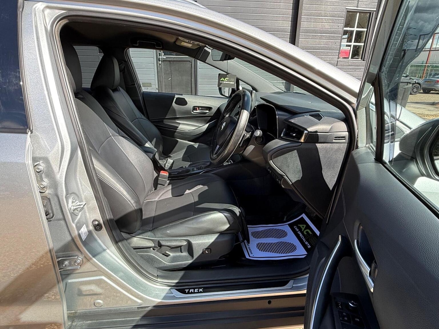 Vehicle 21