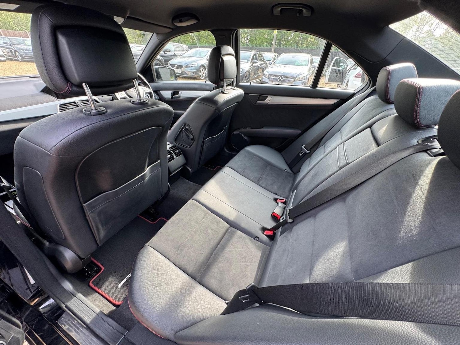 Used Mercedes-Benz C Class 2012 for sale - 76793092: Photo 32