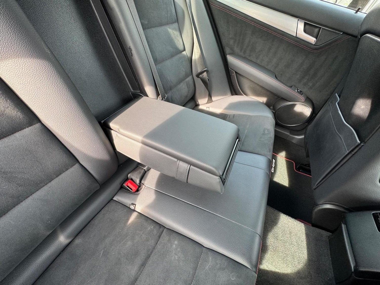 Used Mercedes-Benz C Class 2012 for sale - 76793092: Photo 37