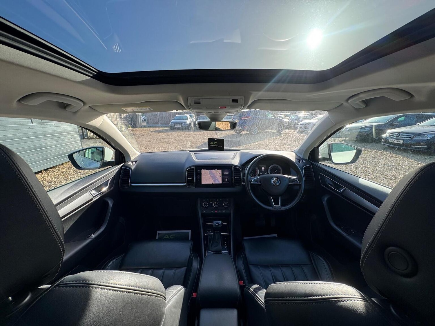 Used Skoda Karoq 2018 for sale - 76605812: Photo 2