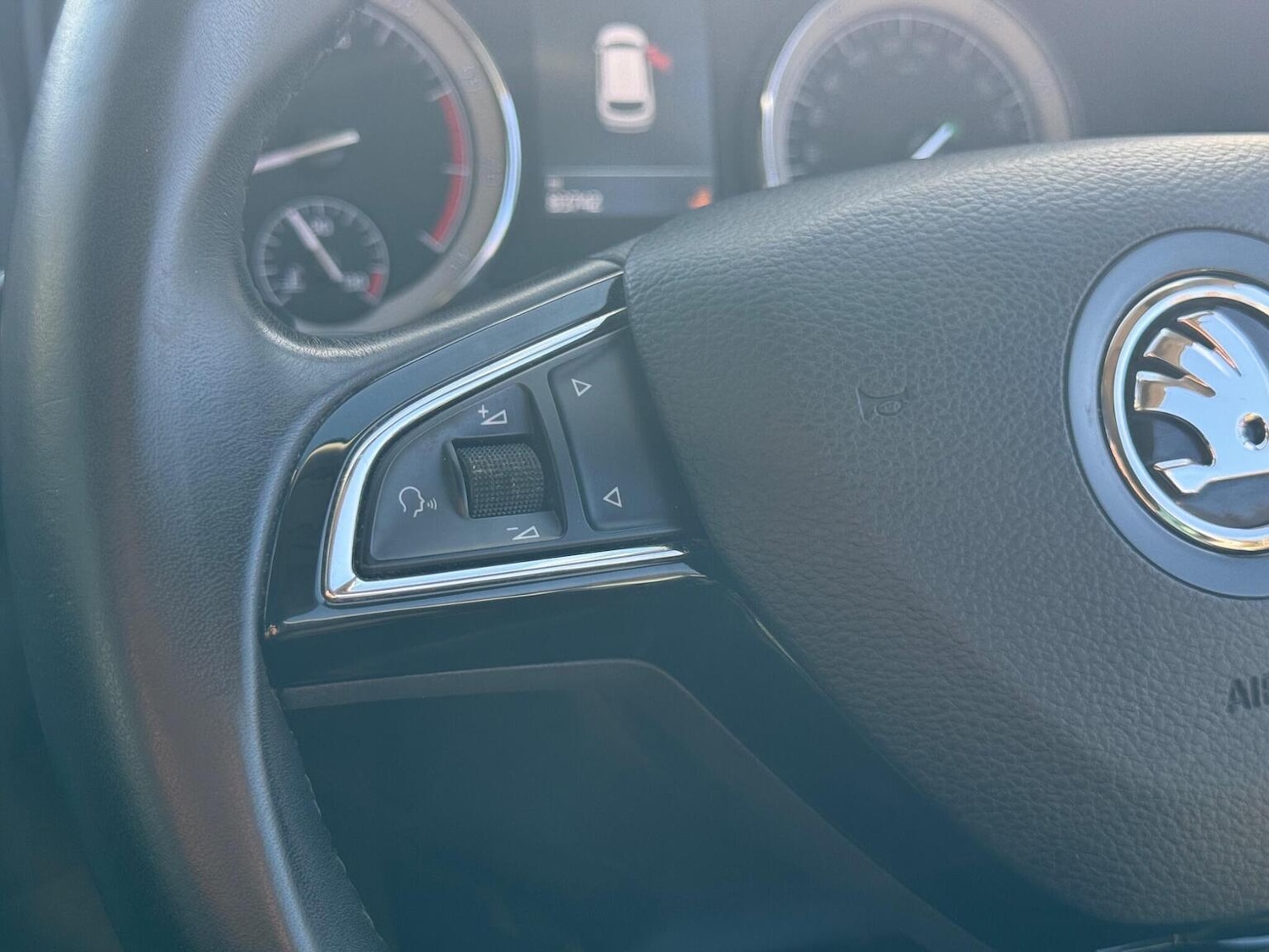 Used Skoda Karoq 2018 for sale - 76605812: Photo 39