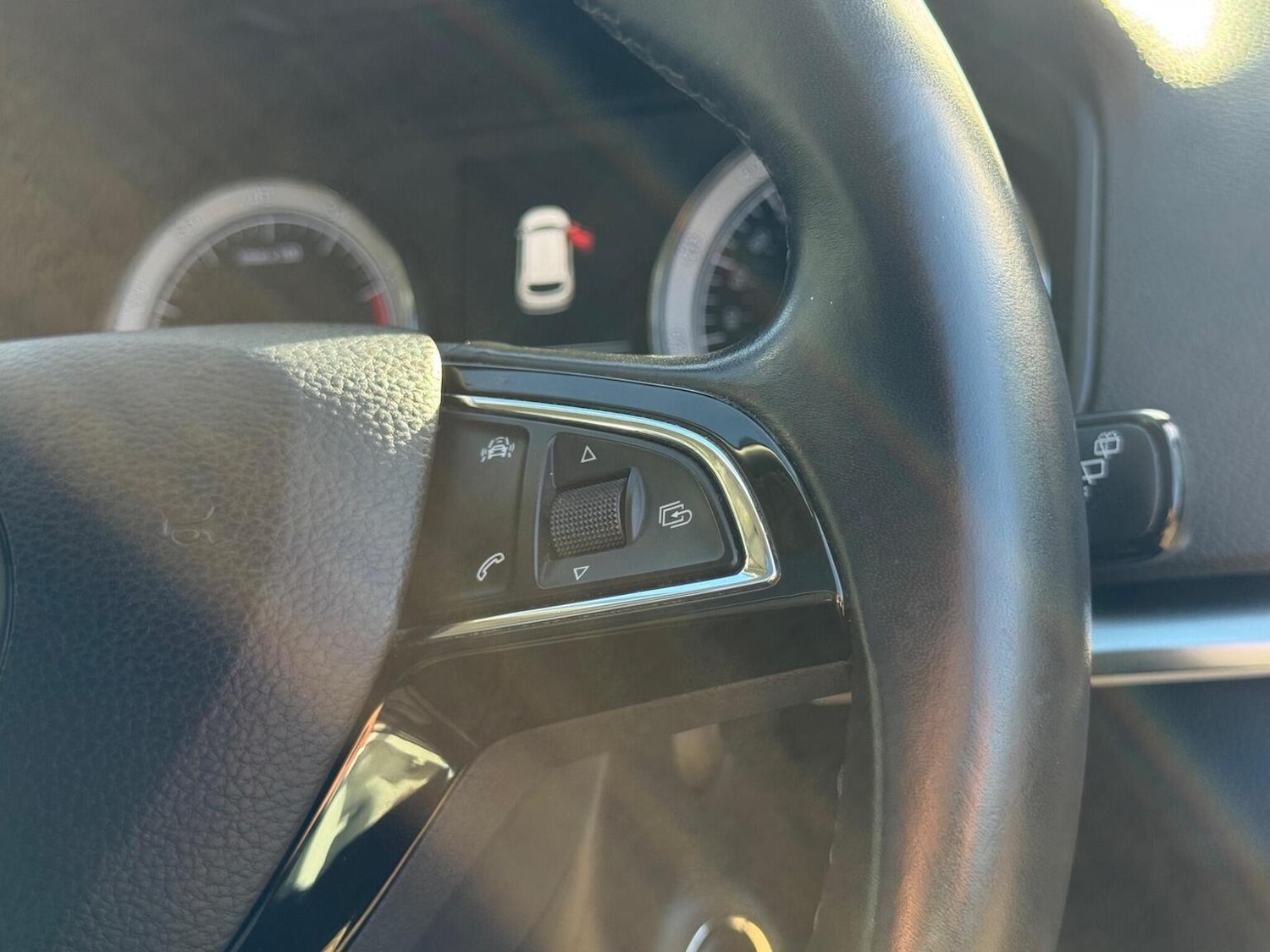 Used Skoda Karoq 2018 for sale - 76605812: Photo 40