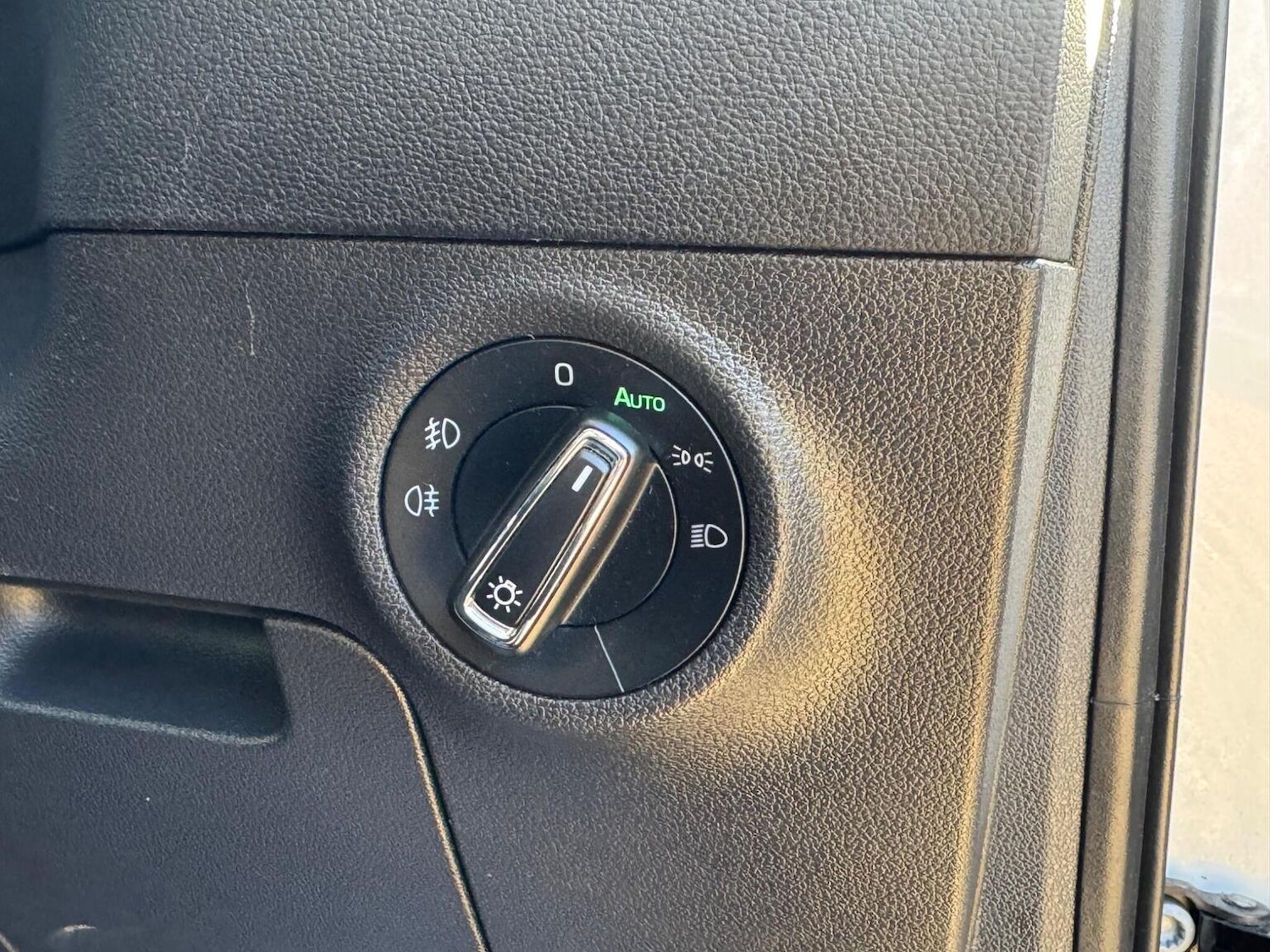 Used Skoda Karoq 2018 for sale - 76605812: Photo 50