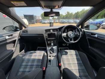 Used Volkswagen Golf 2016 for sale - 74955761: Photo