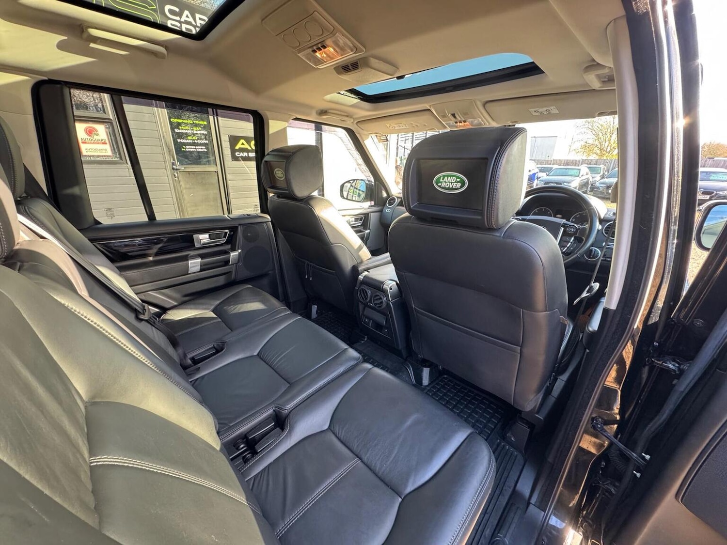 Used Land Rover Discovery 4 2016 for sale - 76624446: Photo 24