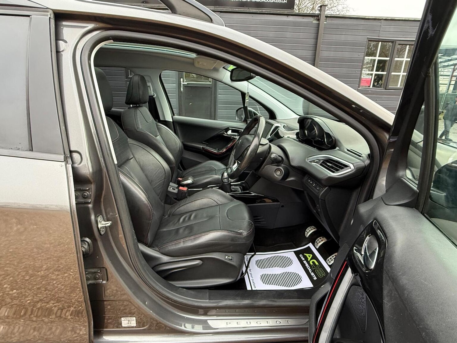 Used Peugeot 2008 2017 for sale - 76748220: Photo 21