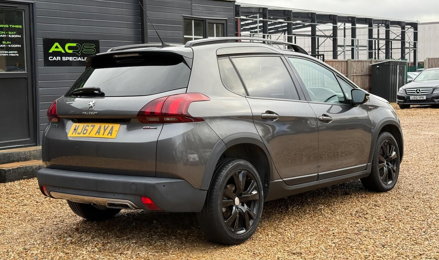 Used Peugeot 2008 2017 for sale - 76748220: Photo 3