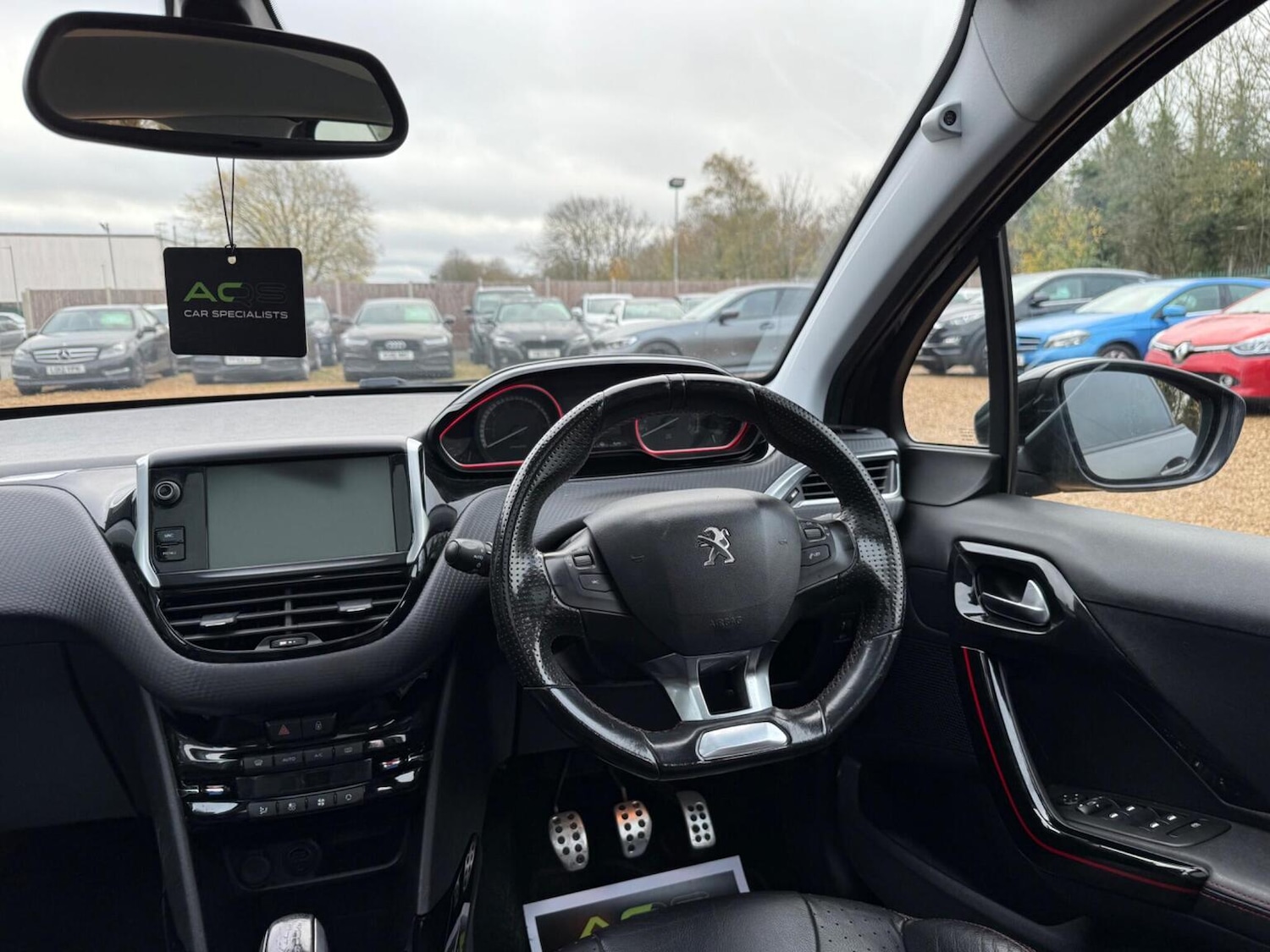 Used Peugeot 2008 2017 for sale - 76748220: Photo 38