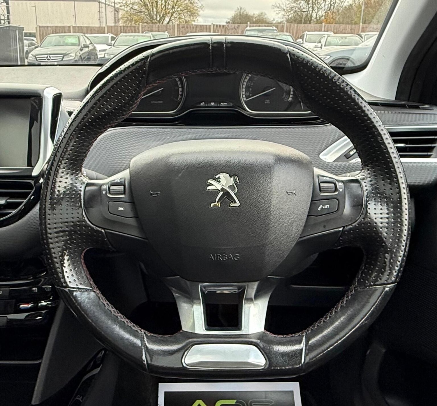 Used Peugeot 2008 2017 for sale - 76748220: Photo 41