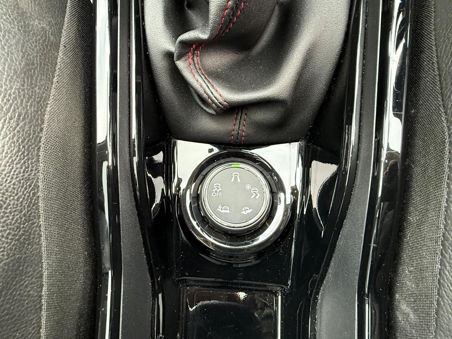 Used Peugeot 2008 2017 for sale - 76748220: Photo 46