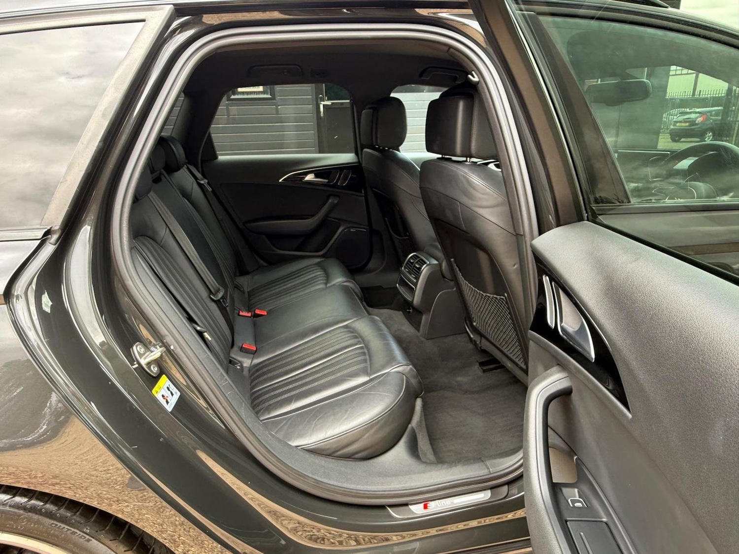 Vehicle 29