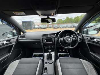 Used Volkswagen Golf 2015 for sale - 74685793: Photo