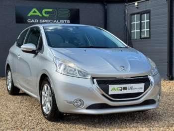 Used Peugeot 208 2015 for sale - 74808091: Photo