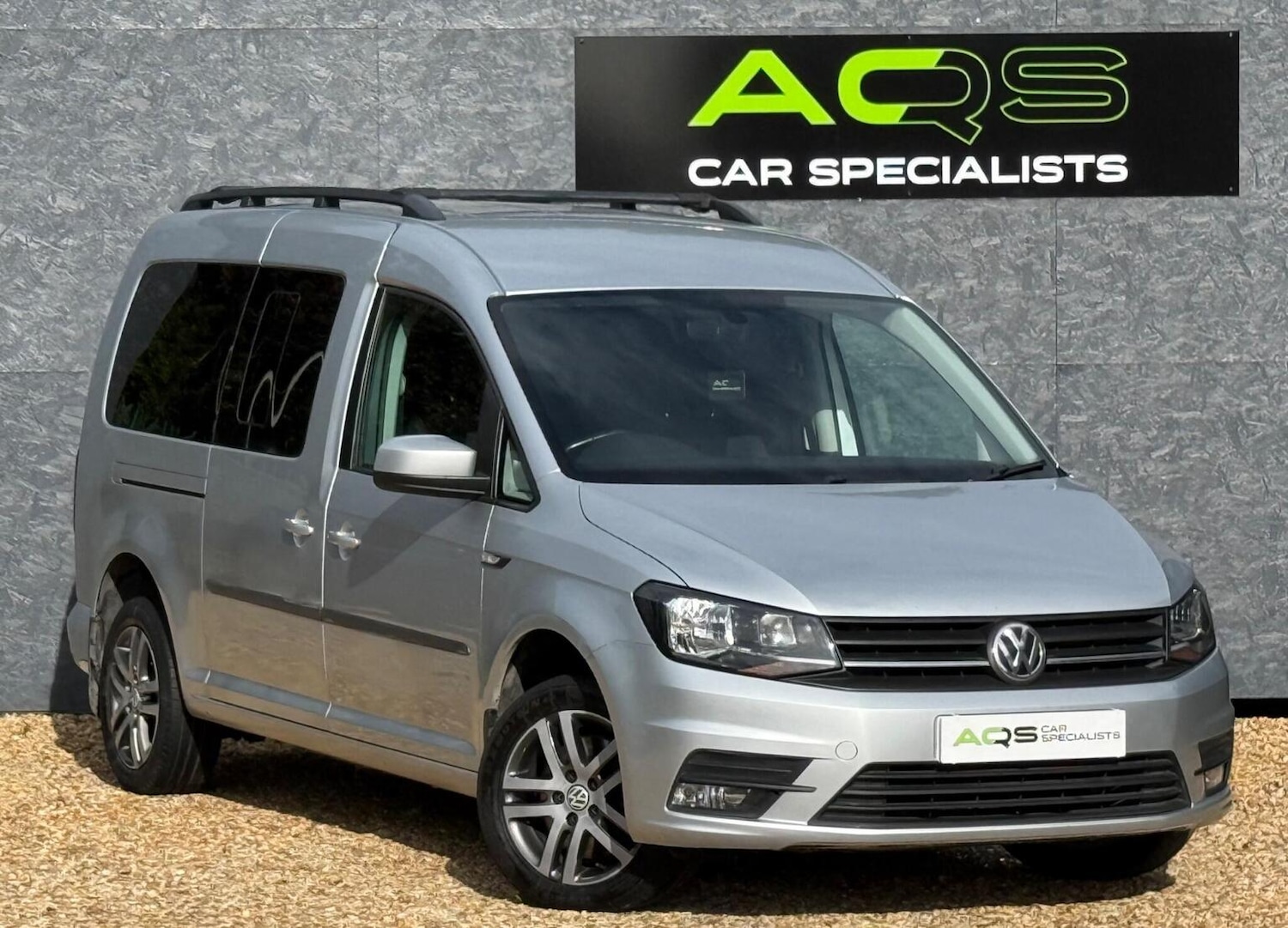 Used Volkswagen Caddy Maxi Life 2015 for sale - 76198282: Photo 1