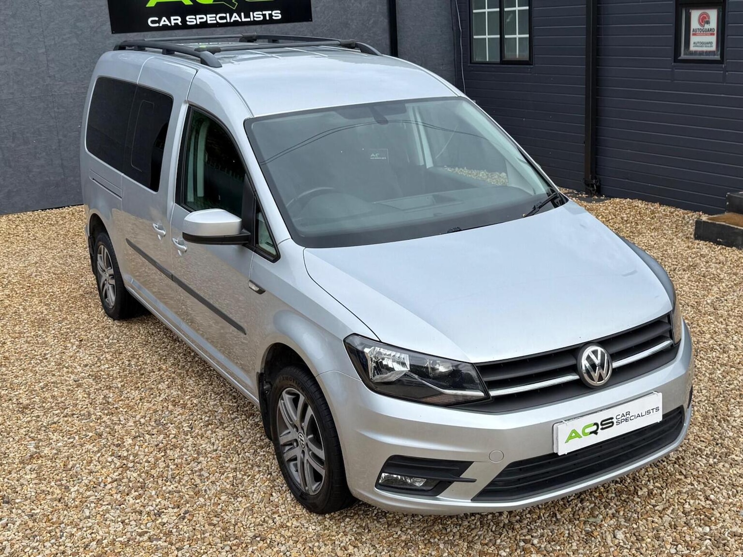 Used Volkswagen Caddy Maxi Life 2015 for sale - 76198282: Photo 11