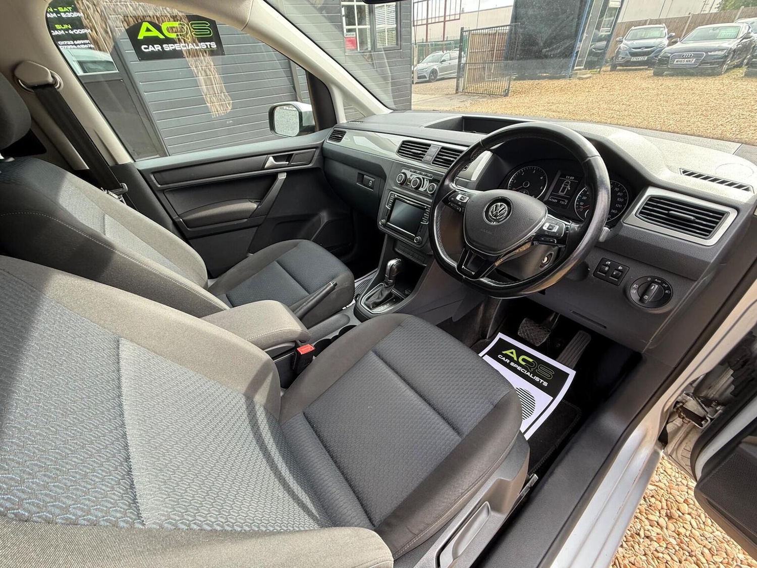Used Volkswagen Caddy Maxi Life 2015 for sale - 76198282: Photo 22