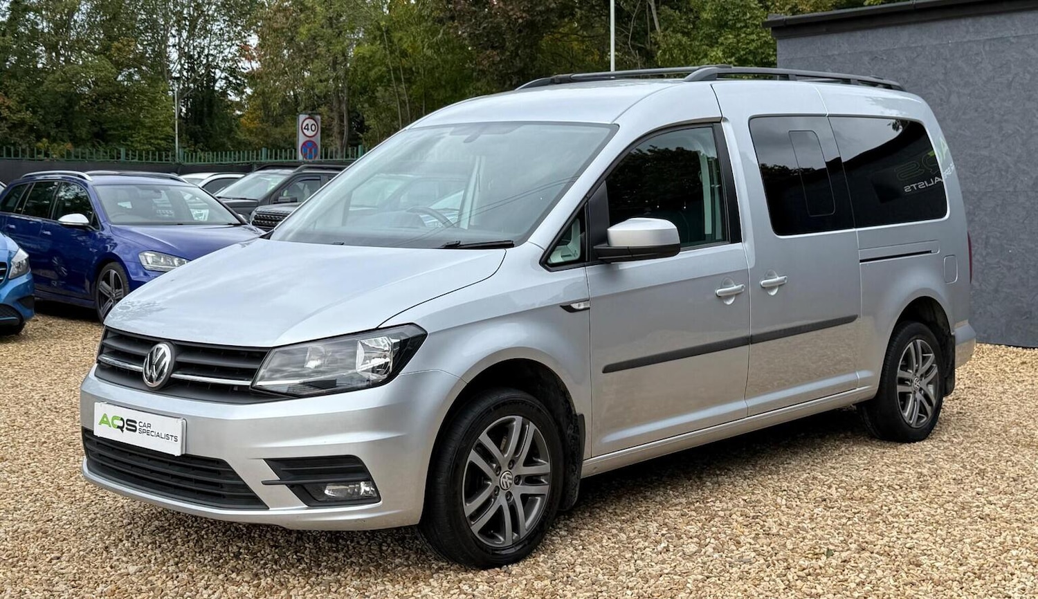 Used Volkswagen Caddy Maxi Life 2015 for sale - 76198282: Photo 3