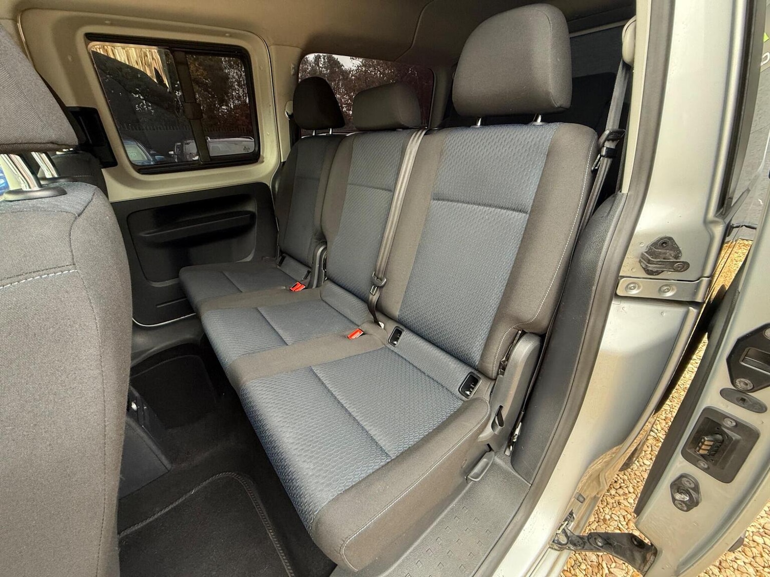 Used Volkswagen Caddy Maxi Life 2015 for sale - 76198282: Photo 30