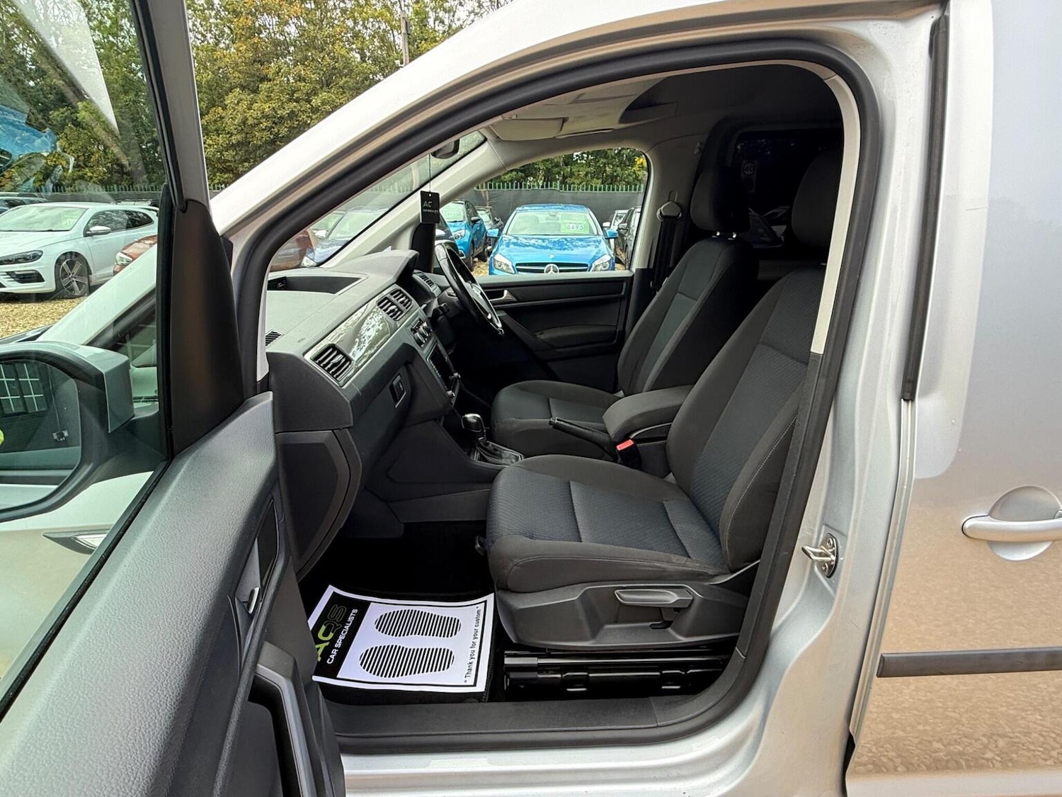 Used Volkswagen Caddy Maxi Life 2015 for sale - 76198282: Photo 34