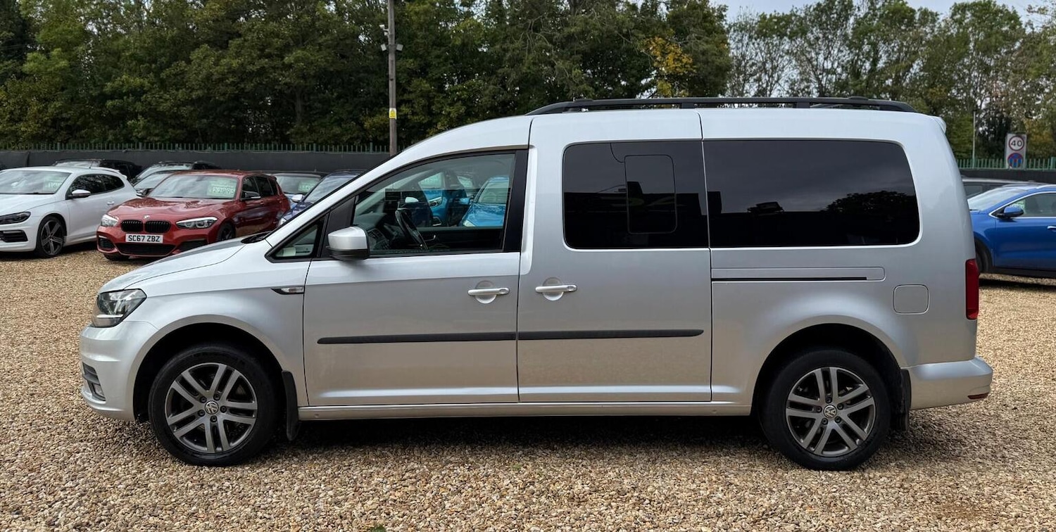 Used Volkswagen Caddy Maxi Life 2015 for sale - 76198282: Photo 8