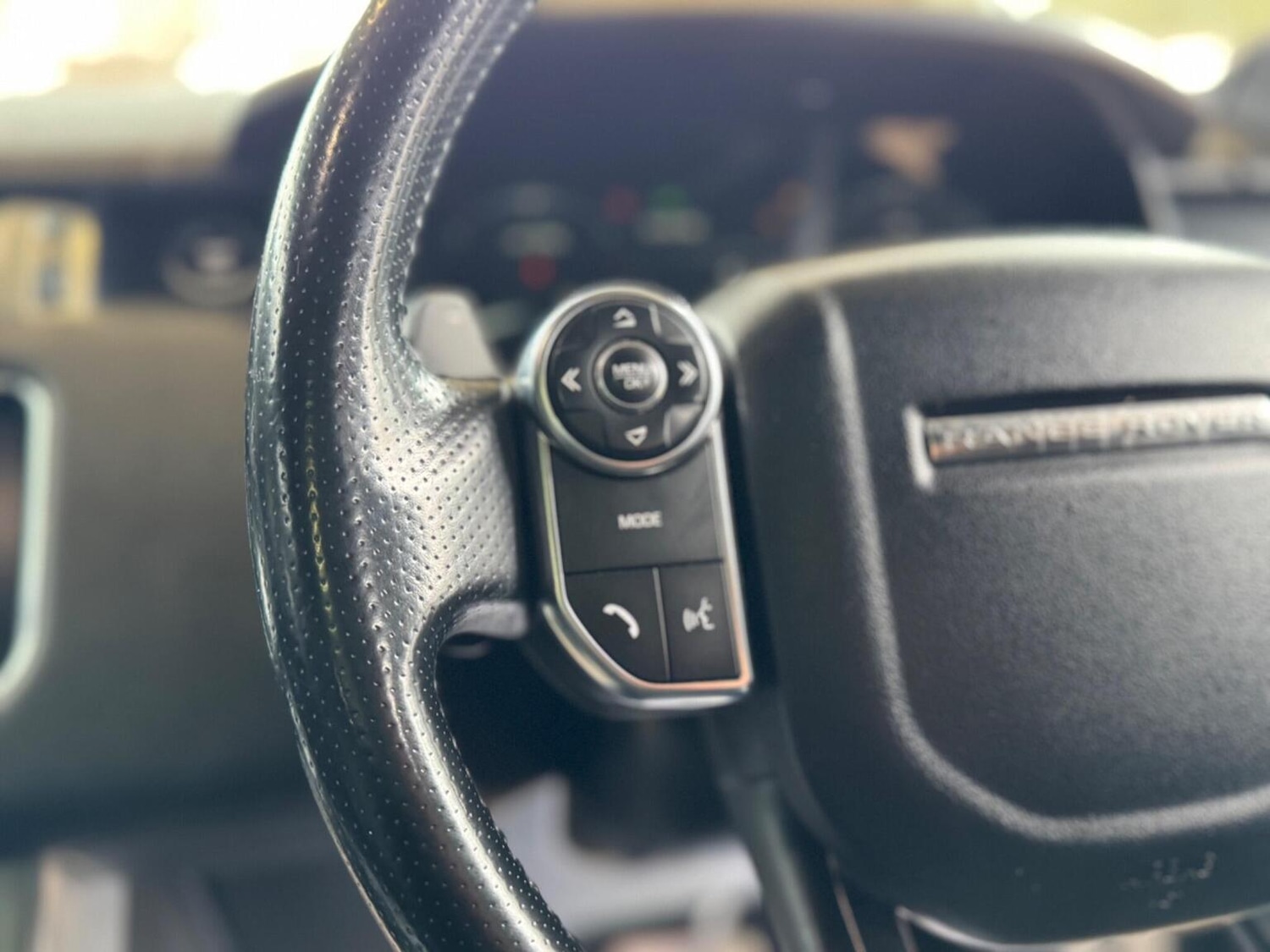 Used Land Rover Range Rover Sport 2015 for sale - 77423523: Photo 43