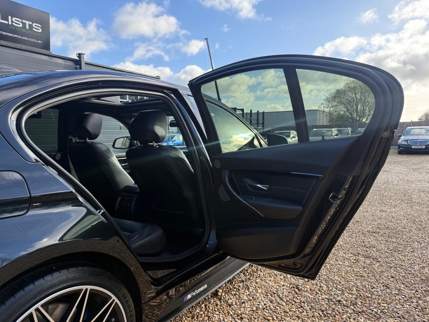 Used BMW 3 Series 2017 for sale - 76596563: Photo 25