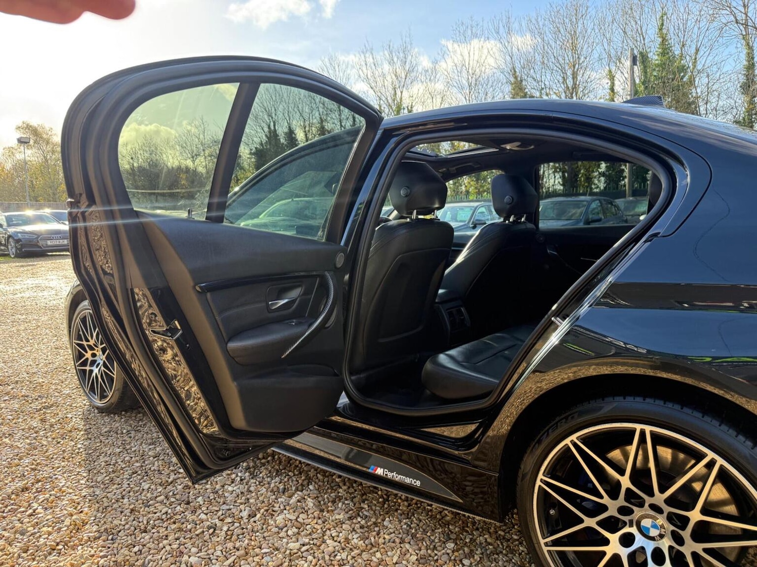 Used BMW 3 Series 2017 for sale - 76596563: Photo 30