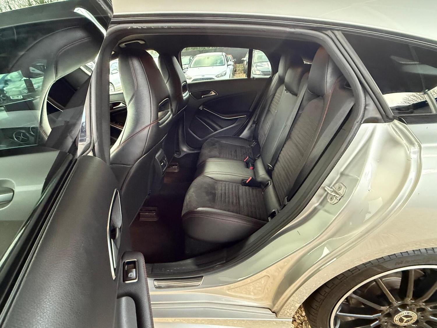 Used Mercedes-Benz CLA 2015 for sale - 76911092: Photo 30