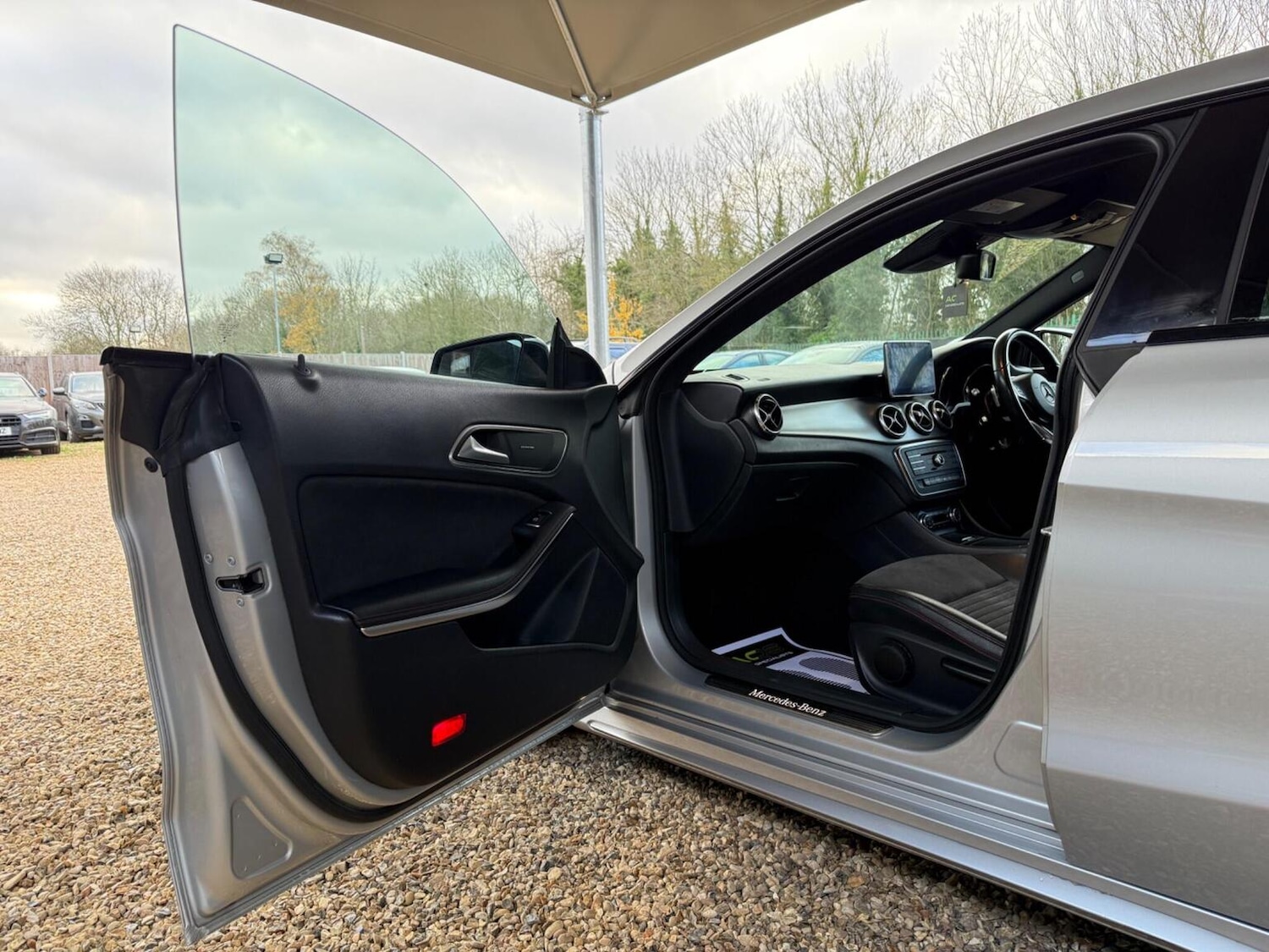 Used Mercedes-Benz CLA 2015 for sale - 76911092: Photo 32