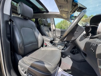Used Hyundai Santa Fe 2016 for sale - 79321927: Photo