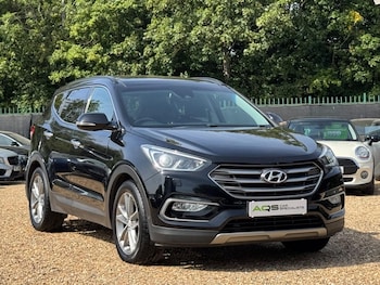 Used Hyundai Santa Fe 2016 for sale - 79321927: Photo