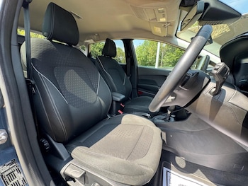 Used Ford Fiesta 2018 for sale - 79251784: Photo