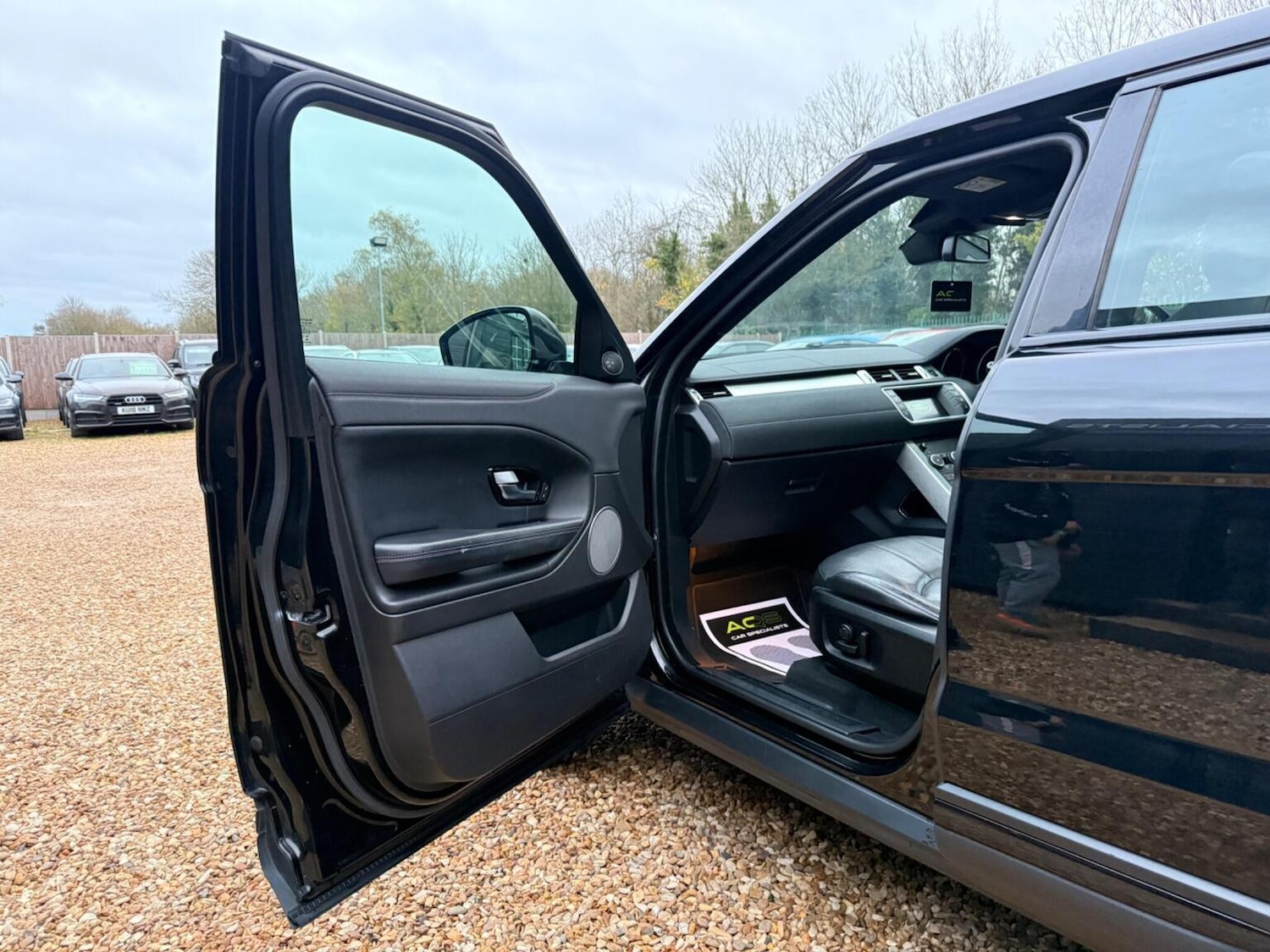 Used Land Rover Range Rover Evoque 2017 for sale - 76748239: Photo 32