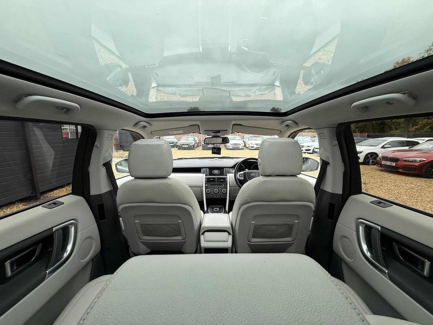 Used Land Rover Discovery Sport 2015 for sale - 76293250: Photo 3