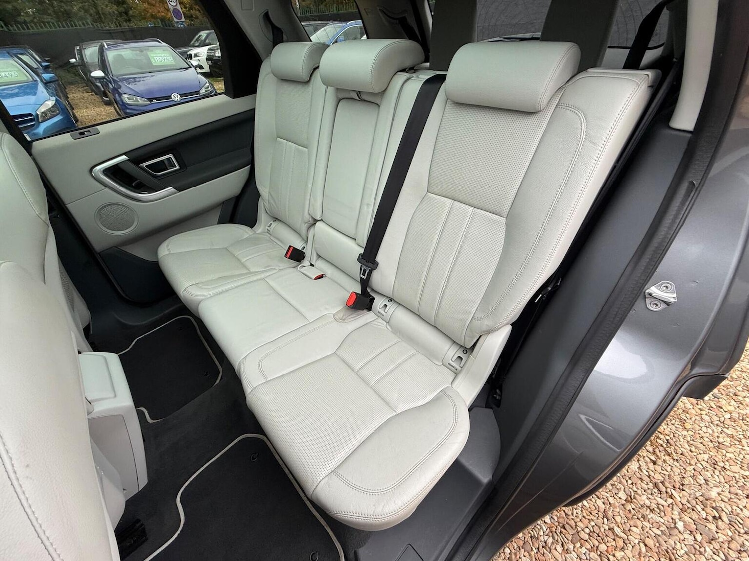 Used Land Rover Discovery Sport 2015 for sale - 76293250: Photo 34