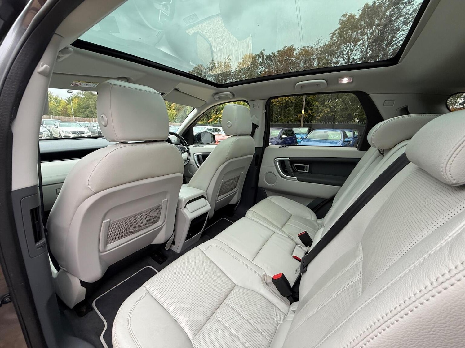 Used Land Rover Discovery Sport 2015 for sale - 76293250: Photo 35