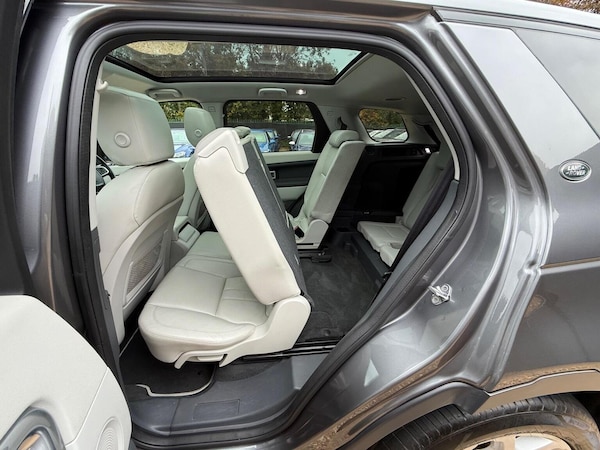 Used Land Rover Discovery Sport 2015 for sale - 76293250: Photo 37