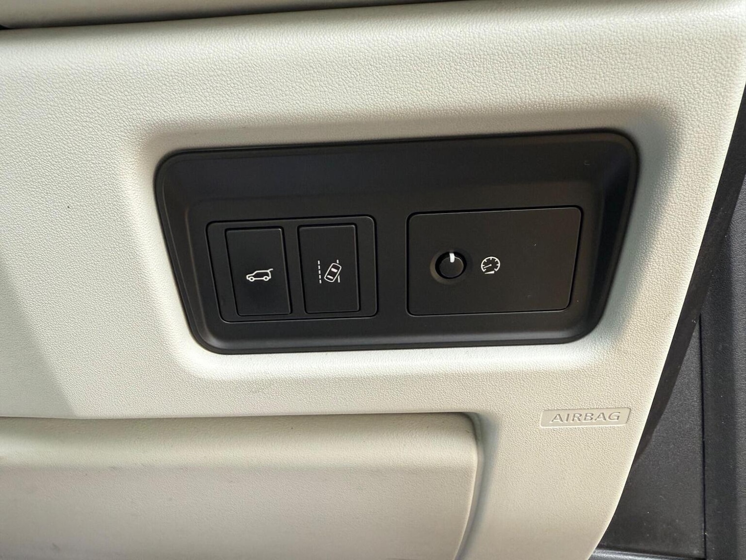 Used Land Rover Discovery Sport 2015 for sale - 76293250: Photo 53